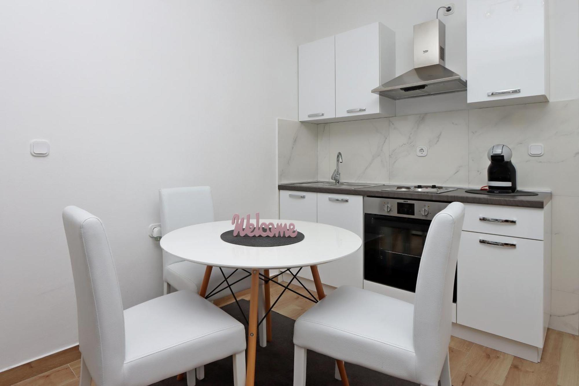 Seaside Apartments With A Swimming Pool Pag - 6412 Pag Town Zewnętrze zdjęcie